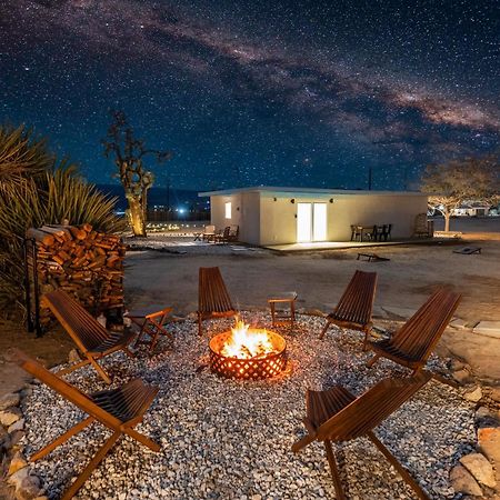 Private Jt Cabin - Ev L2 Station, Hammocks, Fire Pit, Bbq, Bocce Ball, Cornhole Yucca Valley Bagian luar foto