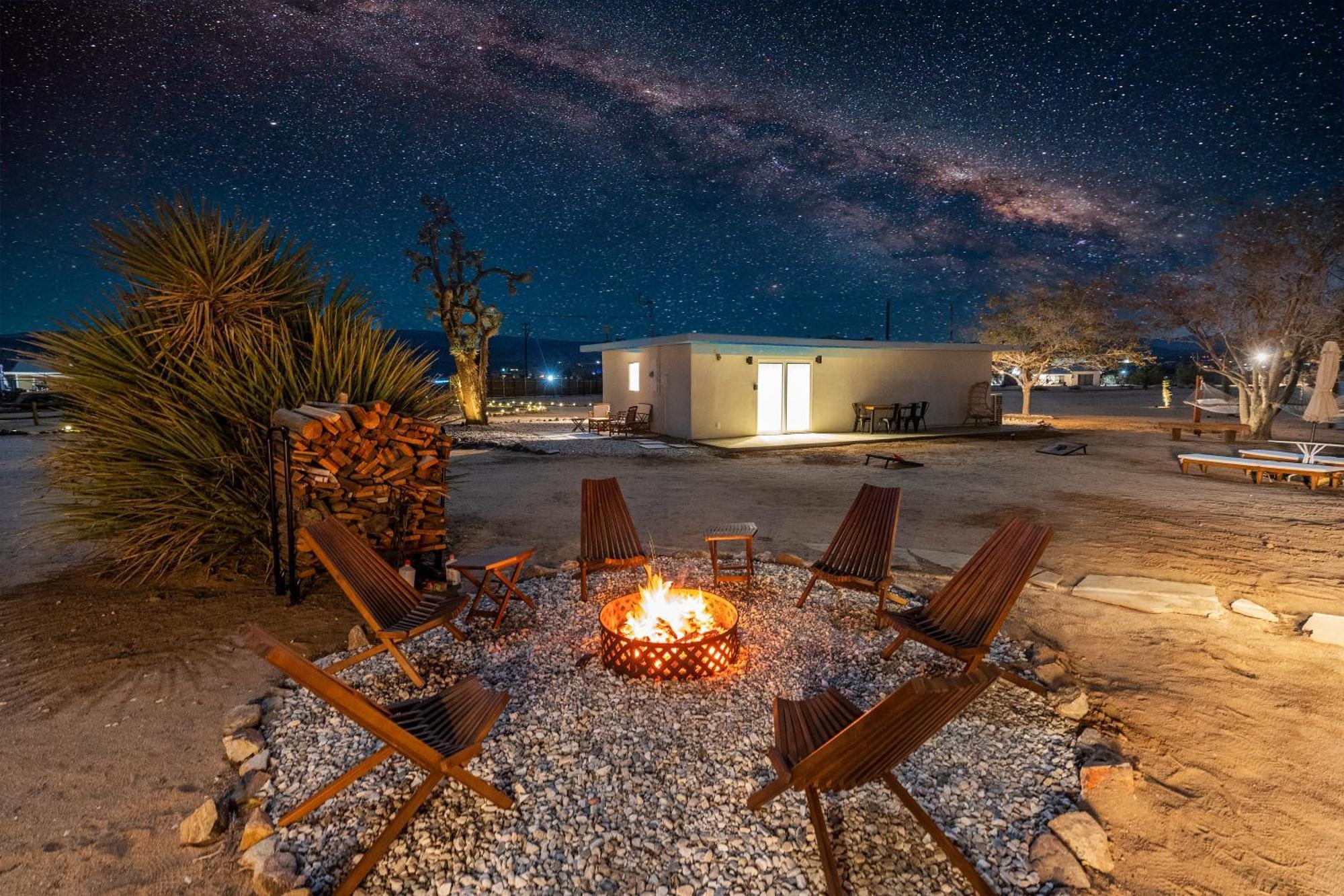 Private Jt Cabin - Ev L2 Station, Hammocks, Fire Pit, Bbq, Bocce Ball, Cornhole Yucca Valley Bagian luar foto